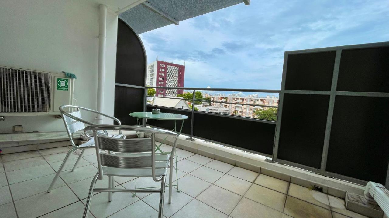 Studio Cosy Tout Equipe - Idealement Situe Saint-Denis Bagian luar foto