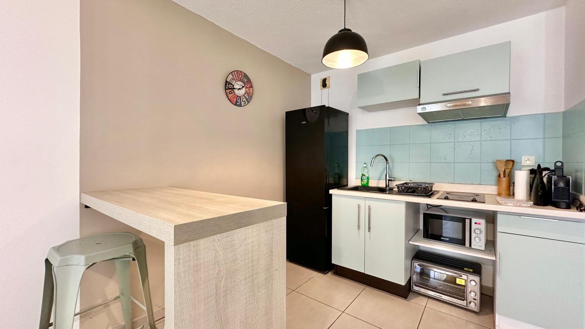 Studio Cosy Tout Equipe - Idealement Situe Saint-Denis Bagian luar foto